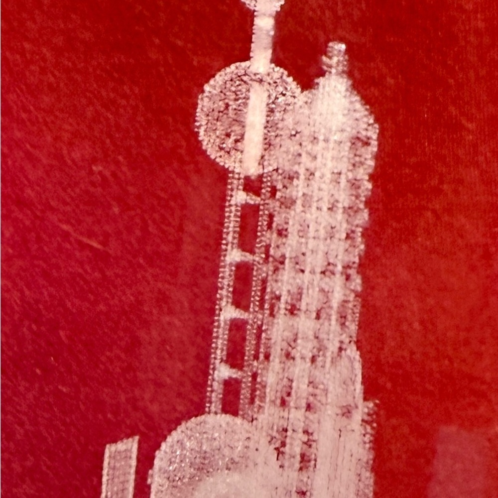 Etched crystal paperweight Shanghai​ - Picture 2 of 15